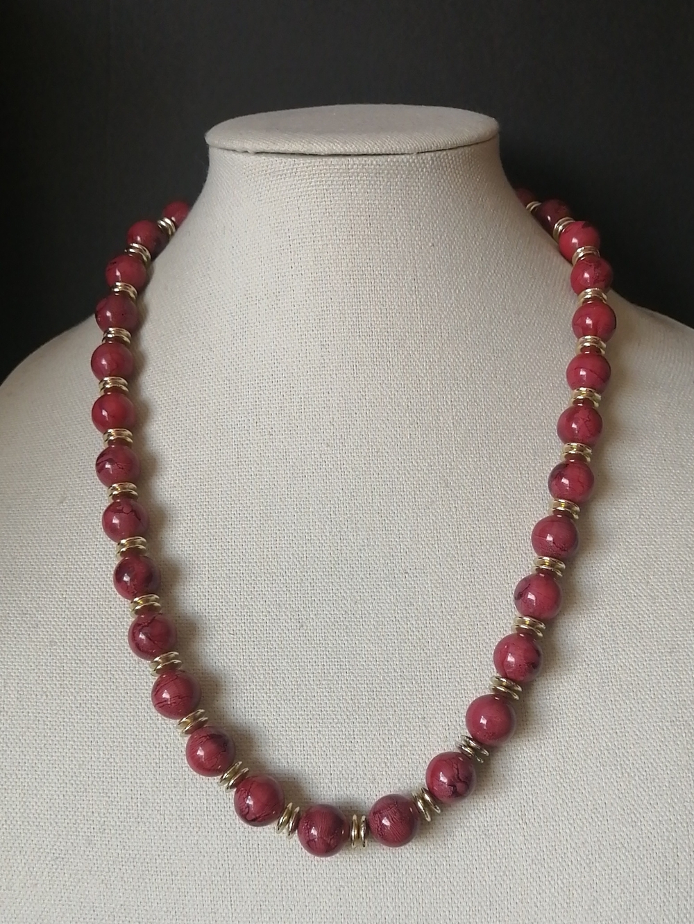 Vintage Cranberry Marbled Plastic Beads Necklace with Goldtone Spacer Accents